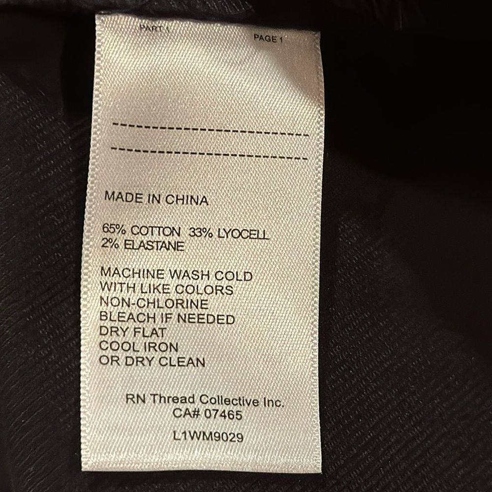 NWT Laundry by Shelli Segal straight leg, cuffed hem black pants.  Size 8 - Picture 7 of 9